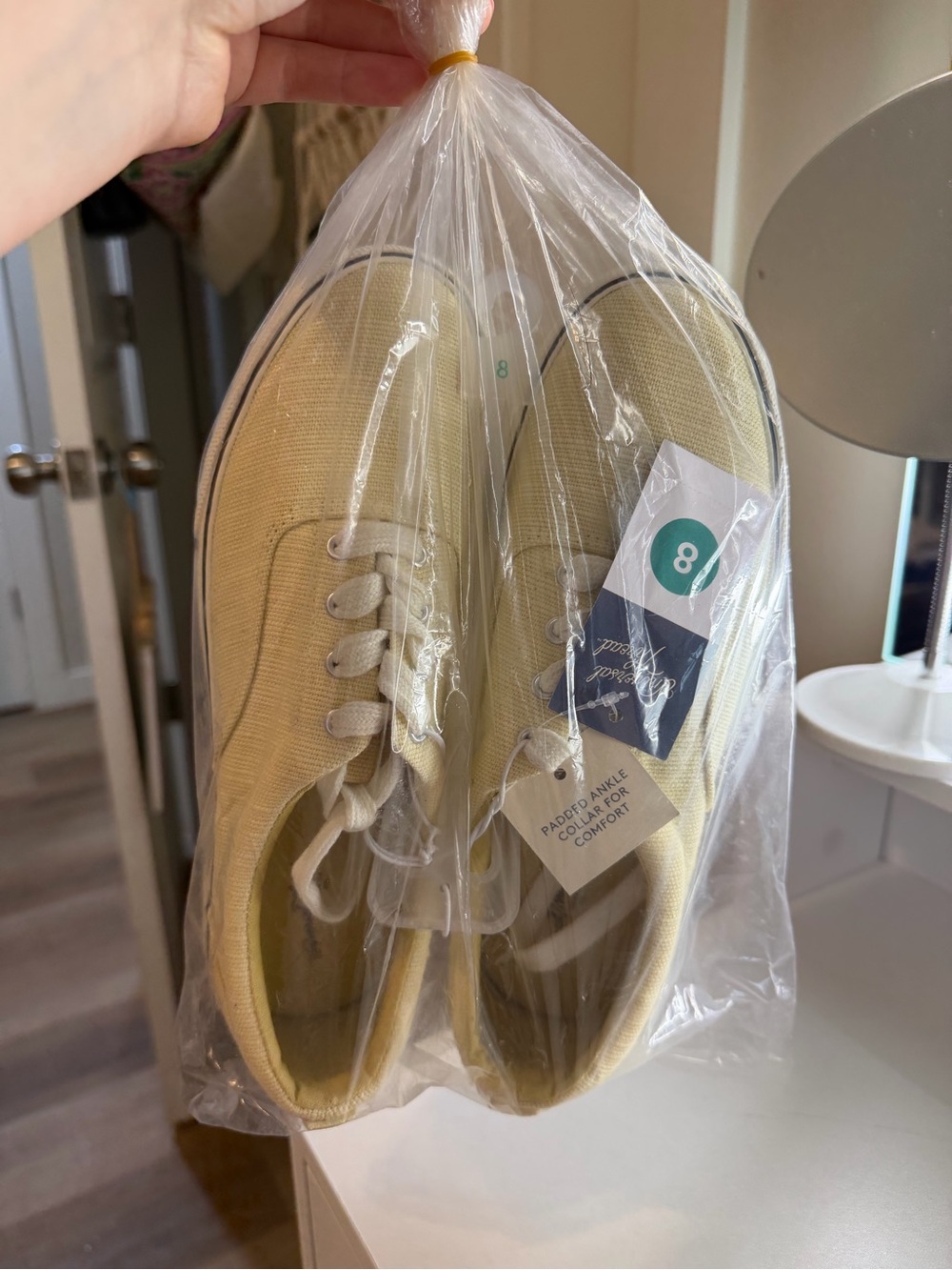 Universal Thread Light Yellow Cream Canvas Lace Up Sneakers - Picture 3 of 5